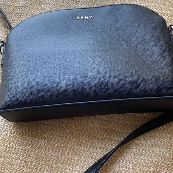 SOLD- DKNY crossbody Black - Picture 5 of 6